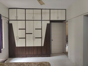 Room in 2 BHK Apartment at Lunawat Prakrtii, Balewadi – for Rent