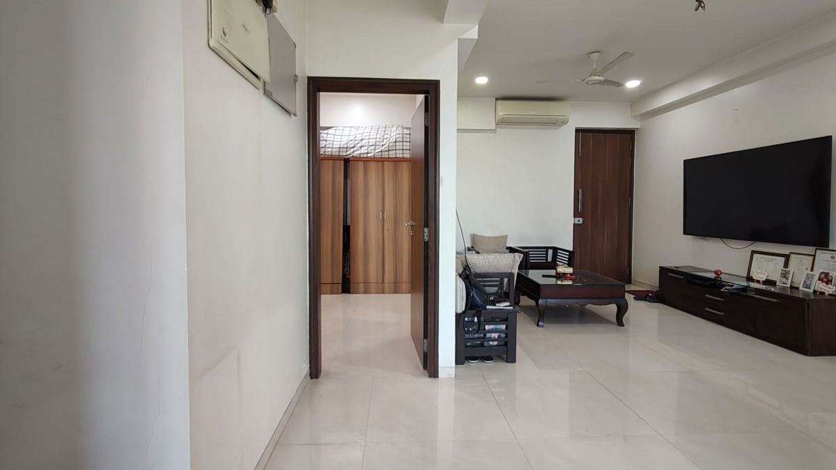 3 BHK Apartment For Rent in Lodha The Park Side