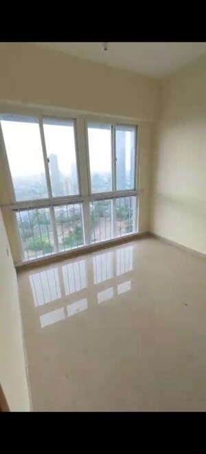 Room in 1 BHK Apartment at Ruparel Nova, Wadala – for Rent