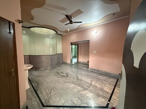 Room in 3 BHK Independent House at Sector 3 – for Rent