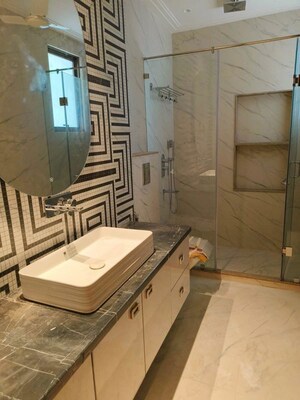 Bathroom in 4 BHK Builder Floor at Safdarjung Enclave – for Rent