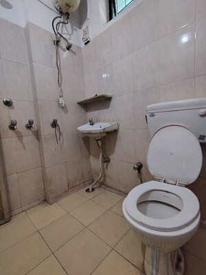 Bathroom in 1 RK Apartment at Jawahar Nagar – for Rent