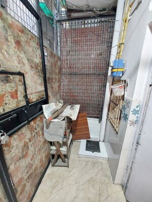 Team Area in 1 BHK Builder Floor at Malviya Nagar – for Rent