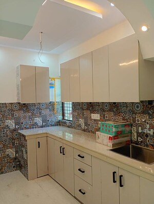 Kitchen in 1 BHK Builder Floor at Malviya Nagar – for Rent