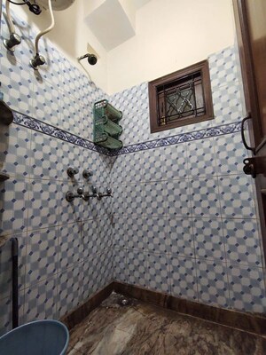 Bathroom in 2 BHK Apartment at Katwaria Sarai – for Rent