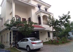 5 BHK Villa For Rent in Cyber Meadows Society