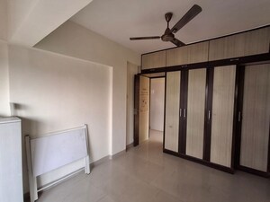 Room in 3 BHK Apartment at Saibaba Nagar – for Rent