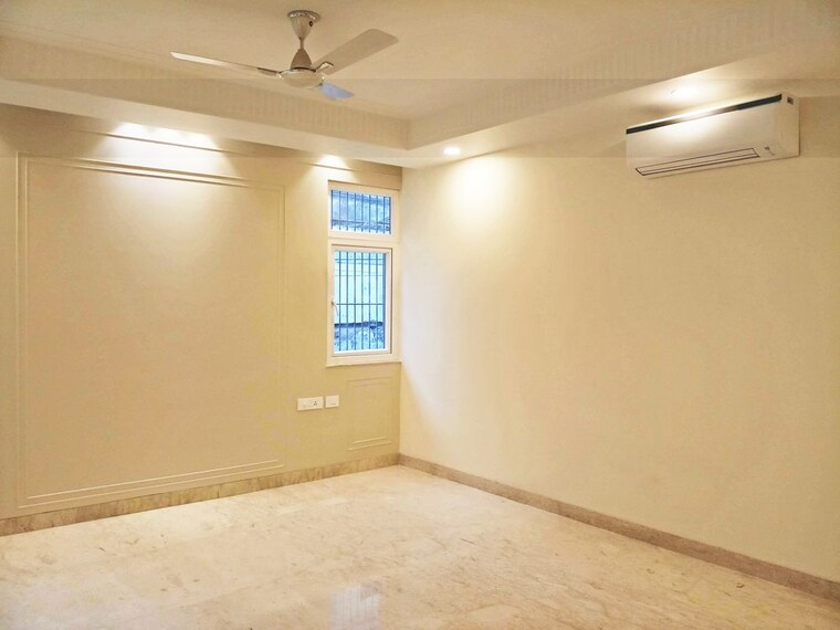 Room, safdarjung enclave 4 Bedroom 3600 Sq.Ft. Builder Floor In Safdarjung Enclave Delhi 10380728
