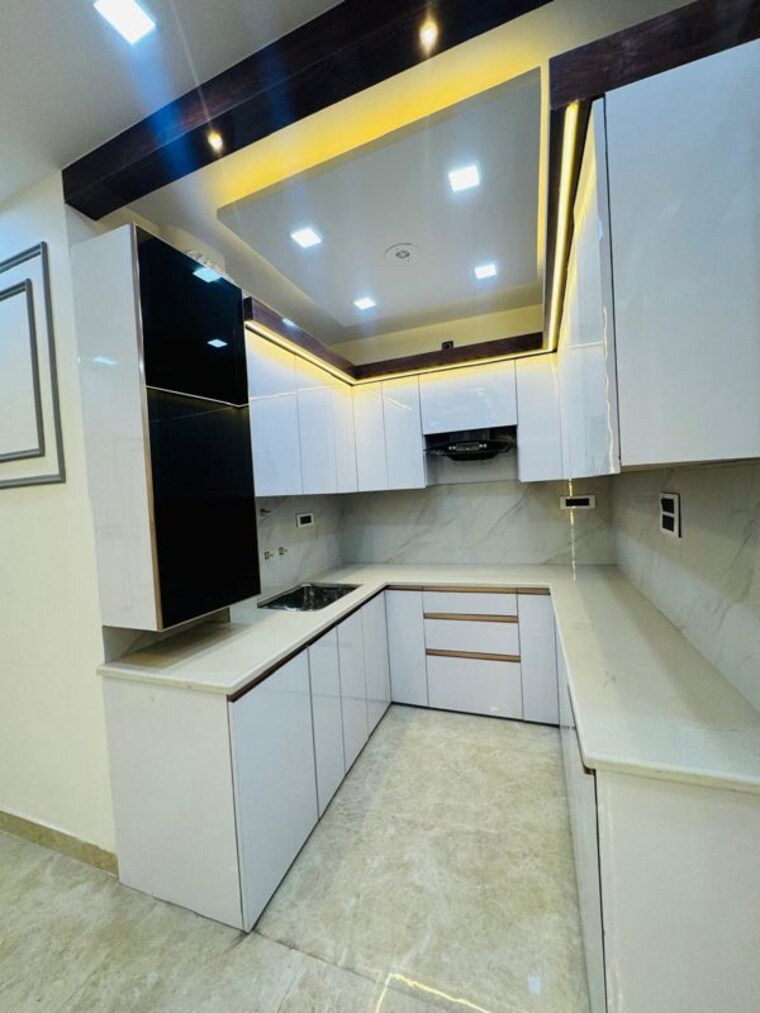 Kitchen, om vihar 3 Bedroom 900 Sq.Ft. Builder Floor In Om Vihar Delhi 10380751