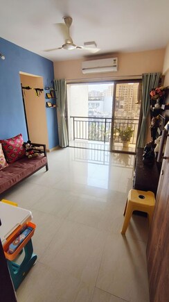1 BHK + Store Room Apartment For Sale in Hubtown Iris