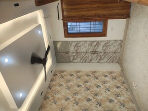 Furnished Amenities in 3 BHK Builder Floor at Pratap Vihar GDA Flats, Pratap Vihar – for Sale