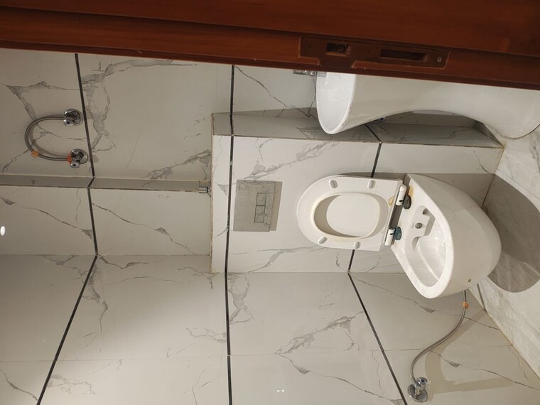 Bathroom, pratap-vihar-gda-flats 3 Bedroom 900 Sq.Ft. Builder Floor In Pratap Vihar Ghaziabad 10380781