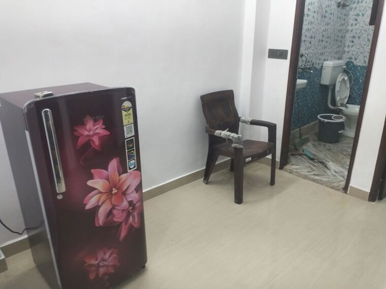 Living Room, mayur vihar 1 2 Bedroom 600 Sq.Ft. Builder Floor In Mayur Vihar 1 Delhi 10380792