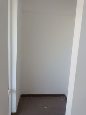 Room in 2.5 BHK Apartment at Imperia Esfera, Sector 37c – for Sale