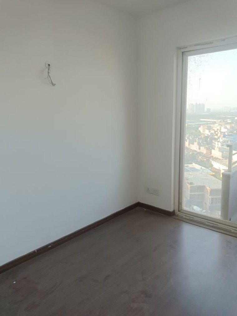 Room, imperia-esfera 2.5 Bedroom 1578 Sq.Ft. Apartment In Sector 37c Gurgaon 10380777