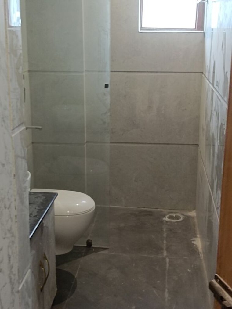 Bathroom, sector 9a 3 Bedroom 1850 Sq.Ft. Builder Floor In Sector 9a Gurgaon 10354357