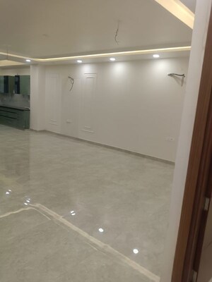 Room in 3 BHK Builder Floor at Sector 4 – for Sale