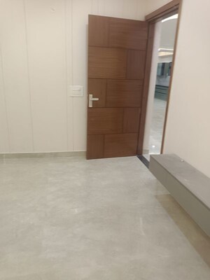 Room in 3 BHK Builder Floor at Sector 4 – for Sale