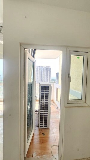Building Lobby in 4 BHK Apartment at Samridhi Luxuriya Avenue, Sector 150 – for Rent