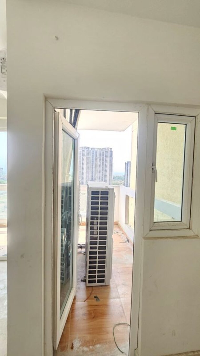 undefined, samridhi-luxuriya-avenue 4 Bedroom 3500 Sq.Ft. Apartment In Sector 150 Noida 10379804
