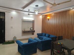 Team Area in 3 BHK Builder Floor at Sector 42 – for Rent