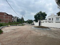 Plot For Sale in Gomti Nagar