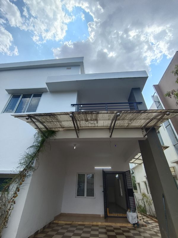 3 BHK + Study Room,Extra Room 1950 Sq.Ft. Apartment in SVC Tree Walk