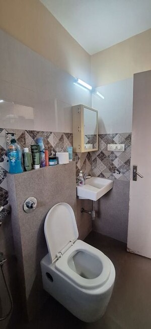 Attached Bathroom in 3 BHK Apartment at Patel Palace, Andheri East – for Sale