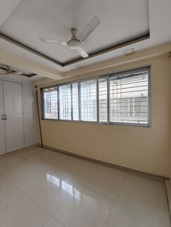 2 BHK Apartment For Rent in Shreeji Atlantis
