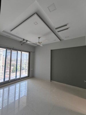 Room in 2 BHK Apartment at Shreeji Atlantis, Malad West – for Rent
