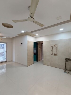 Team Area in 2 BHK Apartment at Shreeji Atlantis, Malad West – for Rent
