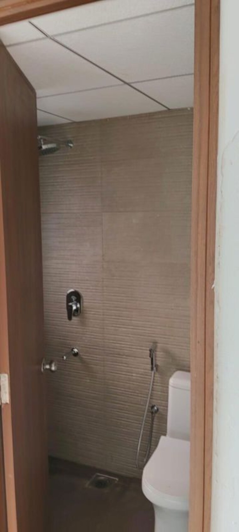 Bathroom, kalpataru-immensa-c 3 Bedroom 2200 Sq.Ft. Apartment In Kolshet Road Thane 10380884