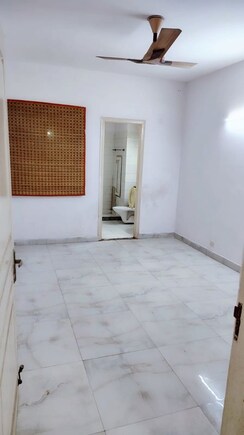 3.5 BHK + Servant Room Apartment For Sale in BPTP The Resort