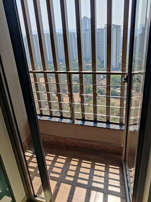 Balcony in 2 BHK Apartment at Kalpataru Paramount, Kapur Bawdi – for Rent