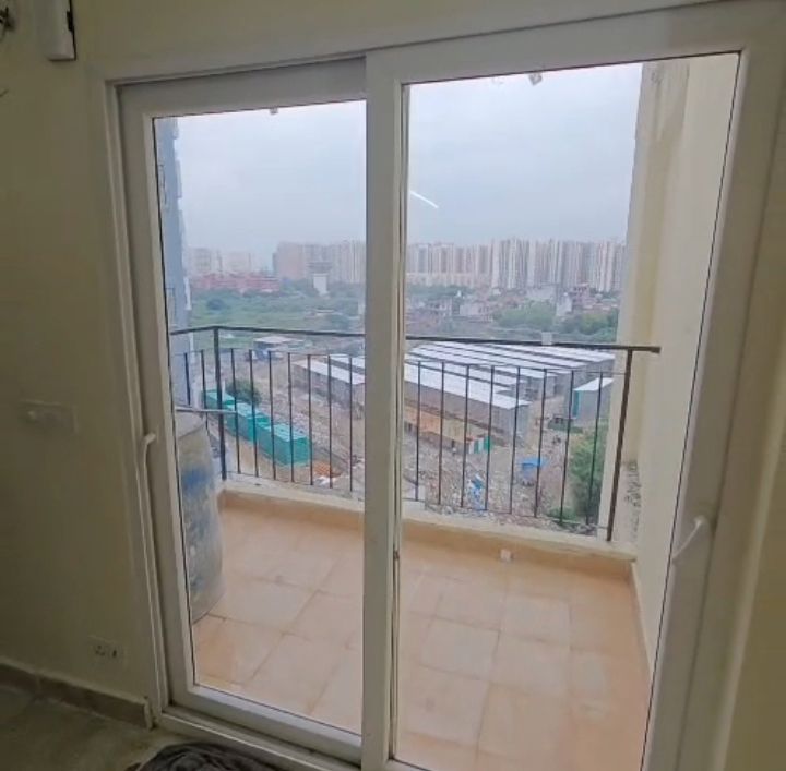 3 BHK Apartment For Rent in Amrapali Dream Valley