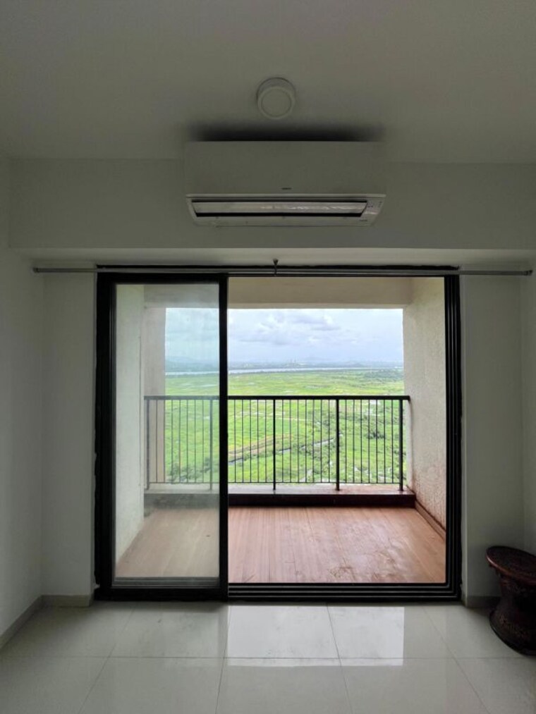 Bedroom, lodha-splendora 2 Bedroom 1000 Sq.Ft. Apartment In Ghodbunder Road Thane 10380990