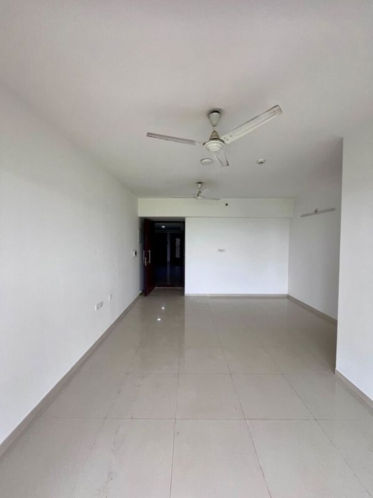 Kitchen, lodha-splendora 2 Bedroom 1000 Sq.Ft. Apartment In Ghodbunder Road Thane 10380990