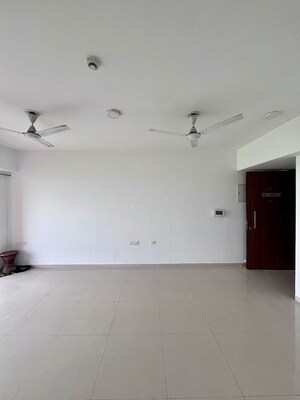 Room in 2 BHK Apartment at Lodha Splendora, Ghodbunder Road – for Sale