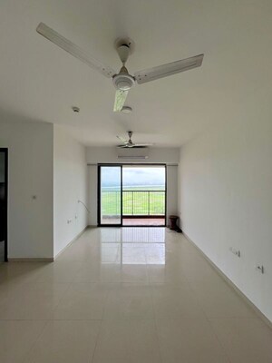 Room in 2 BHK Apartment at Lodha Splendora, Ghodbunder Road – for Sale