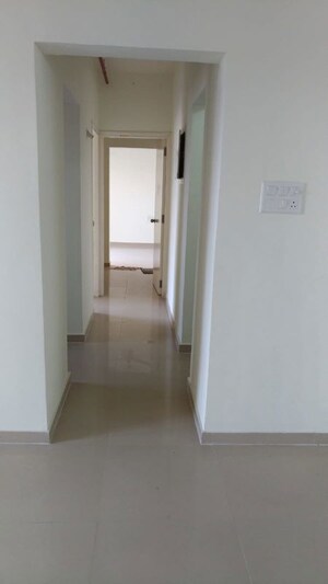 Room in 2 BHK Apartment at Indiabulls Greens, New Panvel – for Rent