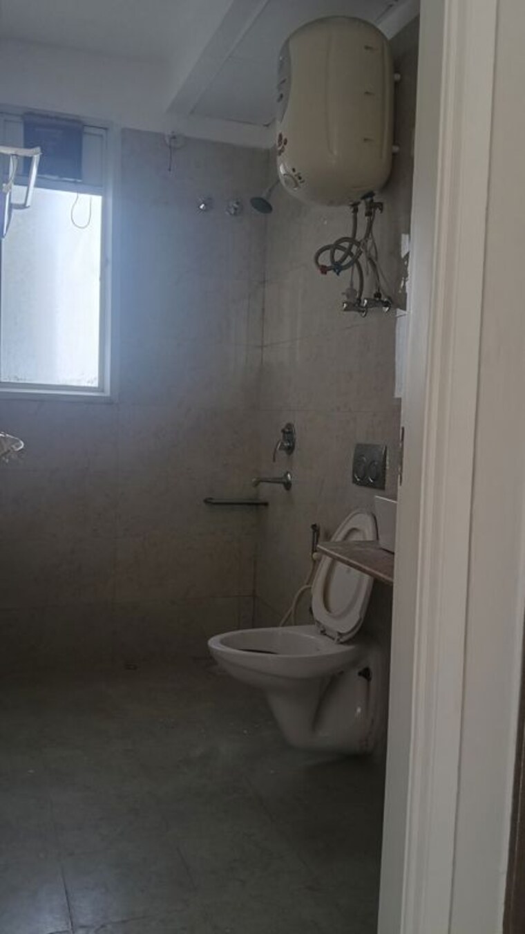 Bathroom, civitech-stadia 3.5 Bedroom 1700 Sq.Ft. Apartment In Sector 79 Noida 10381043