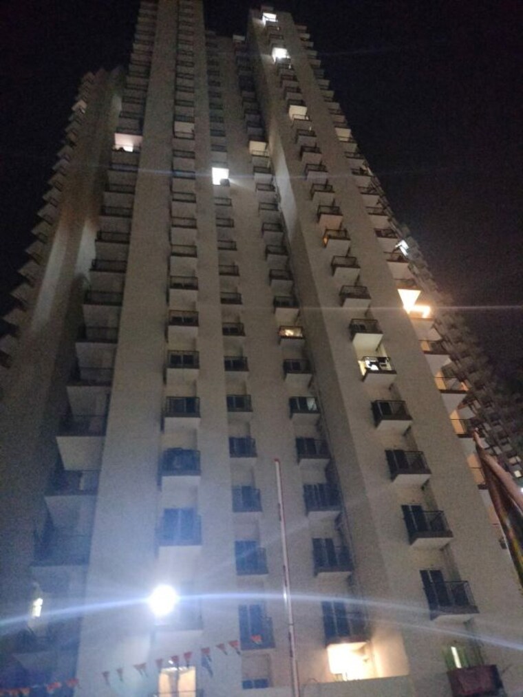 Exterior View, amrapali-dream-valley 2 Bedroom 805 Sq.Ft. Apartment In Tech Zone 4 Greater Noida Greater Noida 9316145