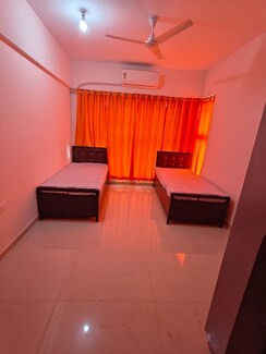 Pg For Rent in Riddhi Gardens