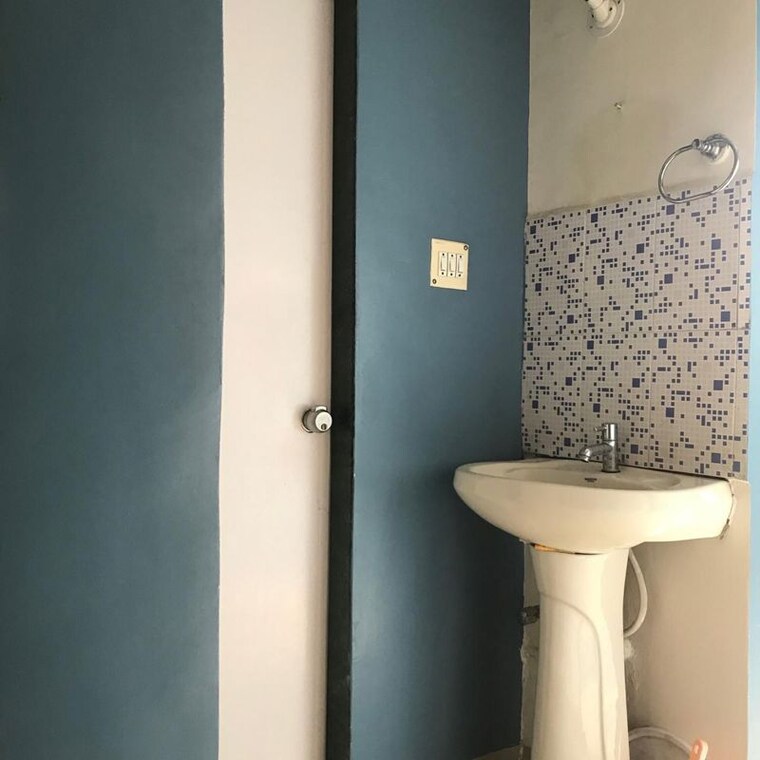 Bathroom, somnath nagar 1 Bedroom 600 Sq.Ft. Apartment In Somnath Nagar Pune 10380493
