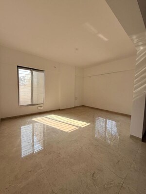 Bedroom in 3 BHK Apartment at Belvalkar Kalpak CHS, Dahanukar Colony – for Rent