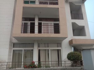 3 BHK Builder Floor – Exterior View View at Sector 35 - for Rent