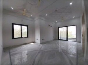 3 BHK Builder Floor For Rent in Sector 35
