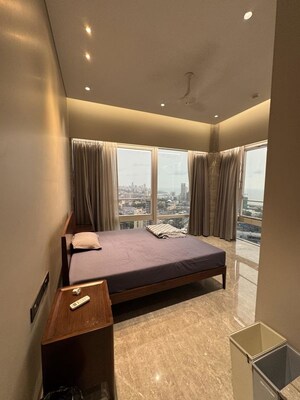 Furnished Amenities in 3 BHK Apartment at Indiabulls Blu, Worli – for Rent