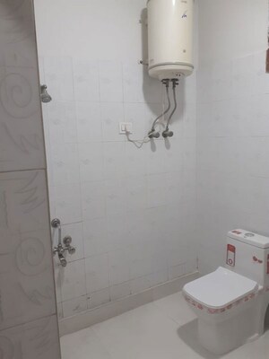 Bathroom in 3 BHK Apartment at S S Southend, Sector 49 – for Rent