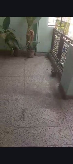 Parking in 6 BHK Independent House at I Block Shastri Nagar – for Sale